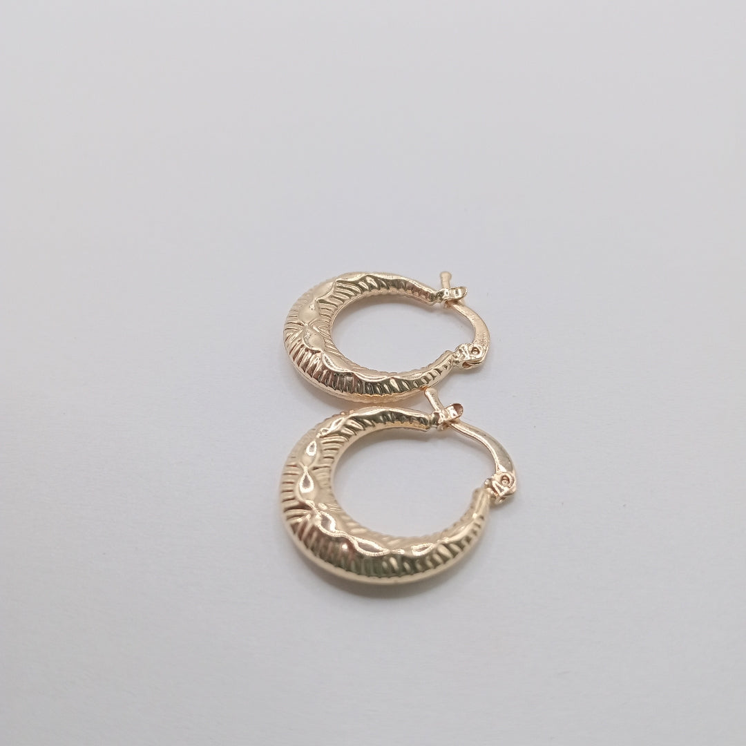 ARETES ARRACADAS HUECAS 14K 1.7 GR (NUEVO)