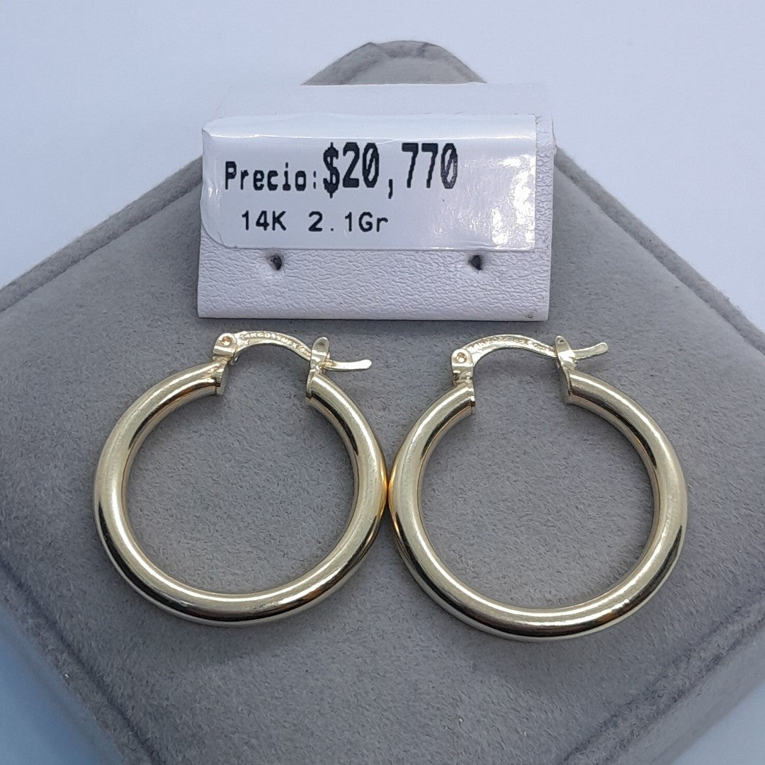 ARETES TEJIDO ARRACADAS LISAS HUECAS 14K 2.1 GR (NUEVO)