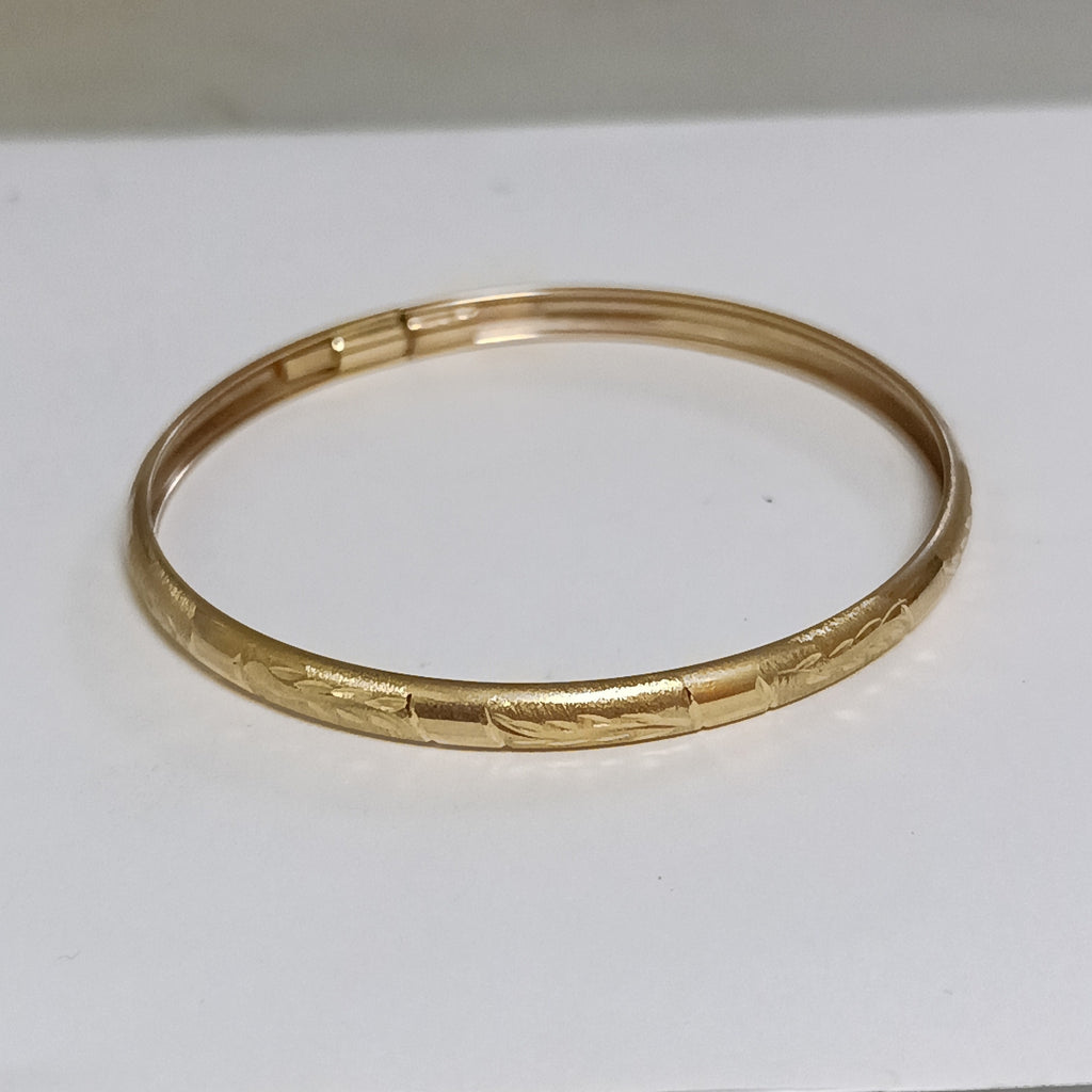 PULSERA RIGIDA ORO 10 K 4.8 GRMS (SEMINUEVO)