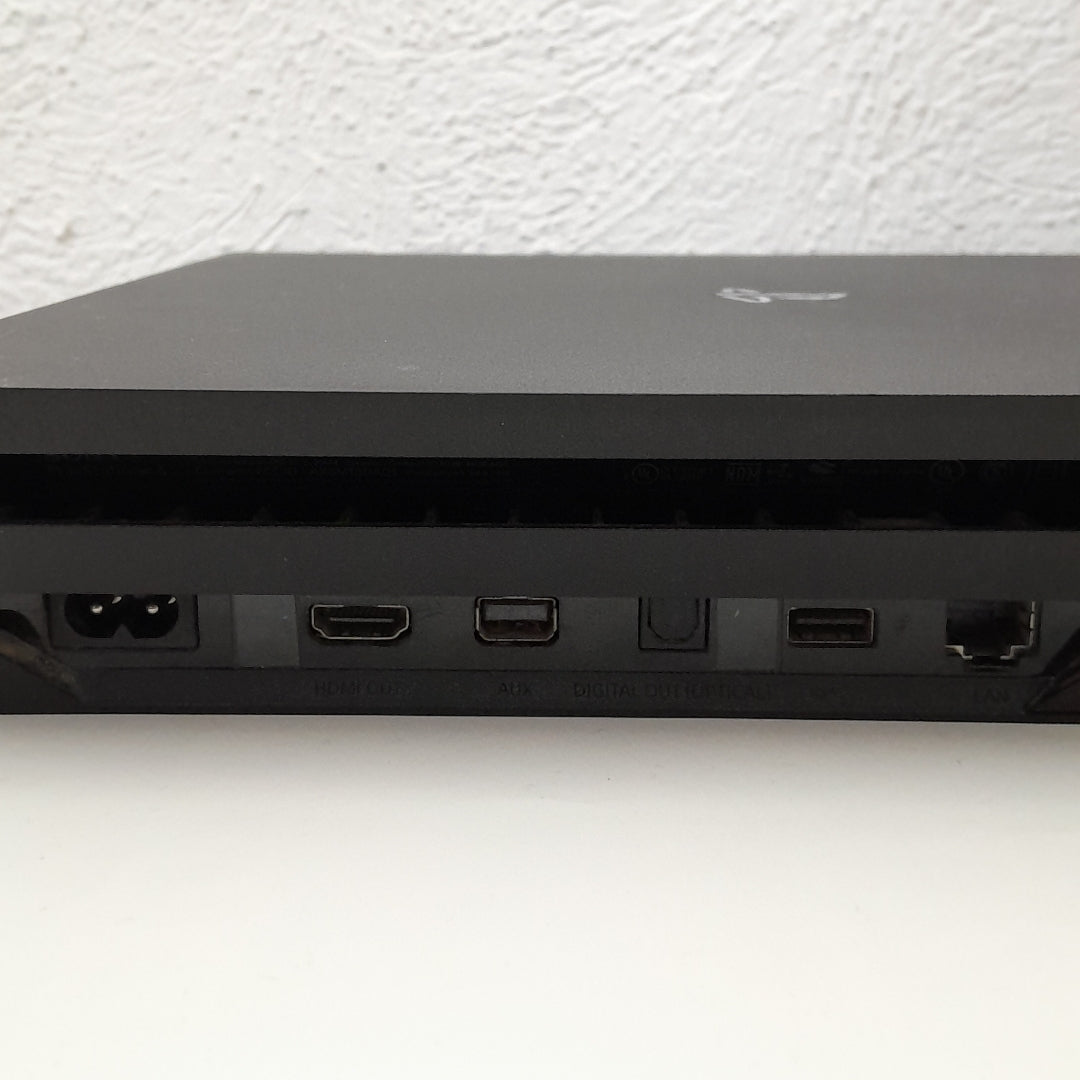 CONSOLA DE VIDEOJUEGO SONY PS4 1 TB (SEMINUEVO)