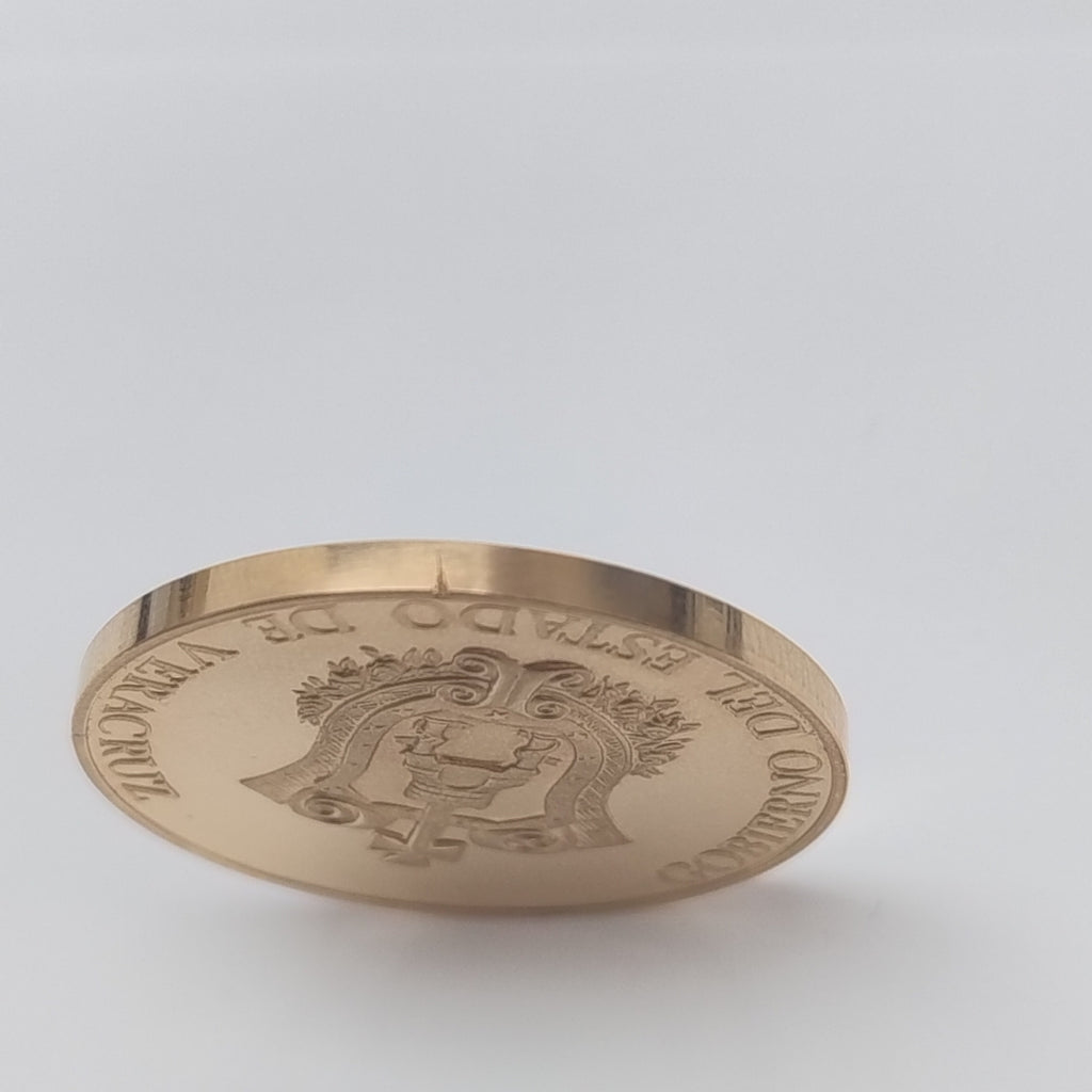 MEDALLA CONMEMORATIVA ORO 18 K 42,00 GRMS (SEMINUEVO)
