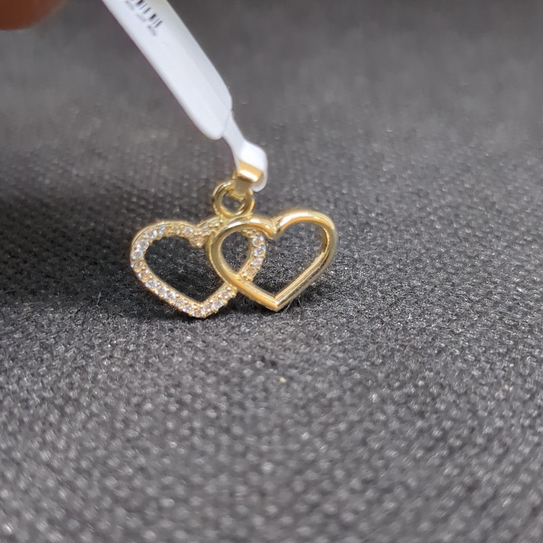 DIJE TEJIDO DOS CORAZONES CON CIRCONIAS 14K 1.4 GR (NUEVO)