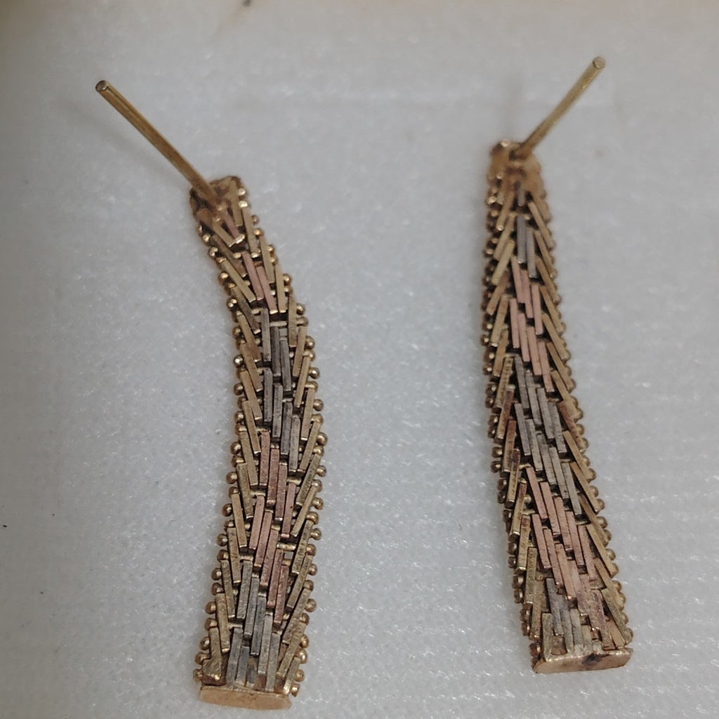 ARETES PAR ORO COMBINADO 14 K 3.8 GRMS (SEMINUEVO)