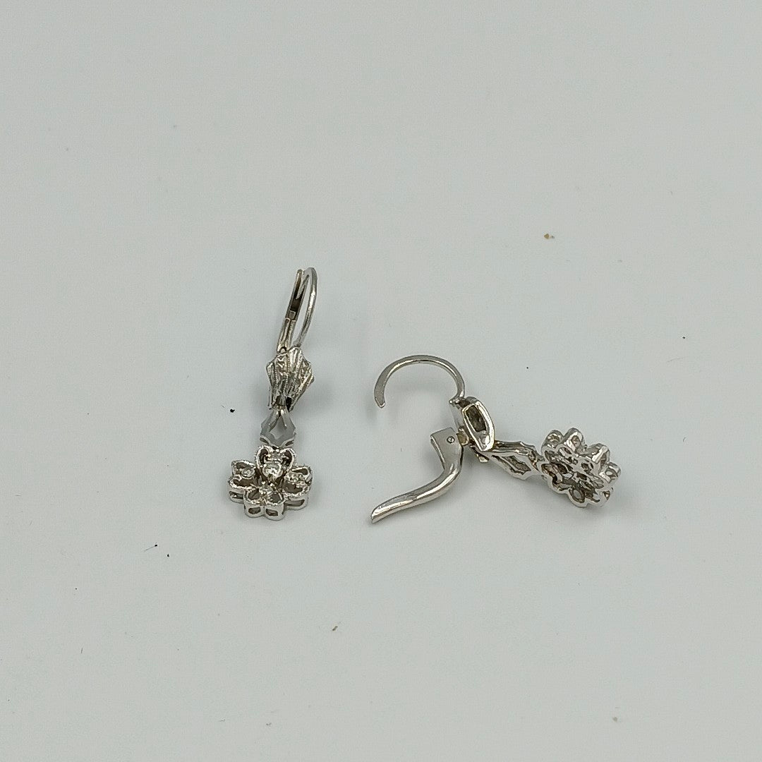 ARETES PAR ORO BLANCO 18 K 3,70 GRMS (SEMINUEVO)