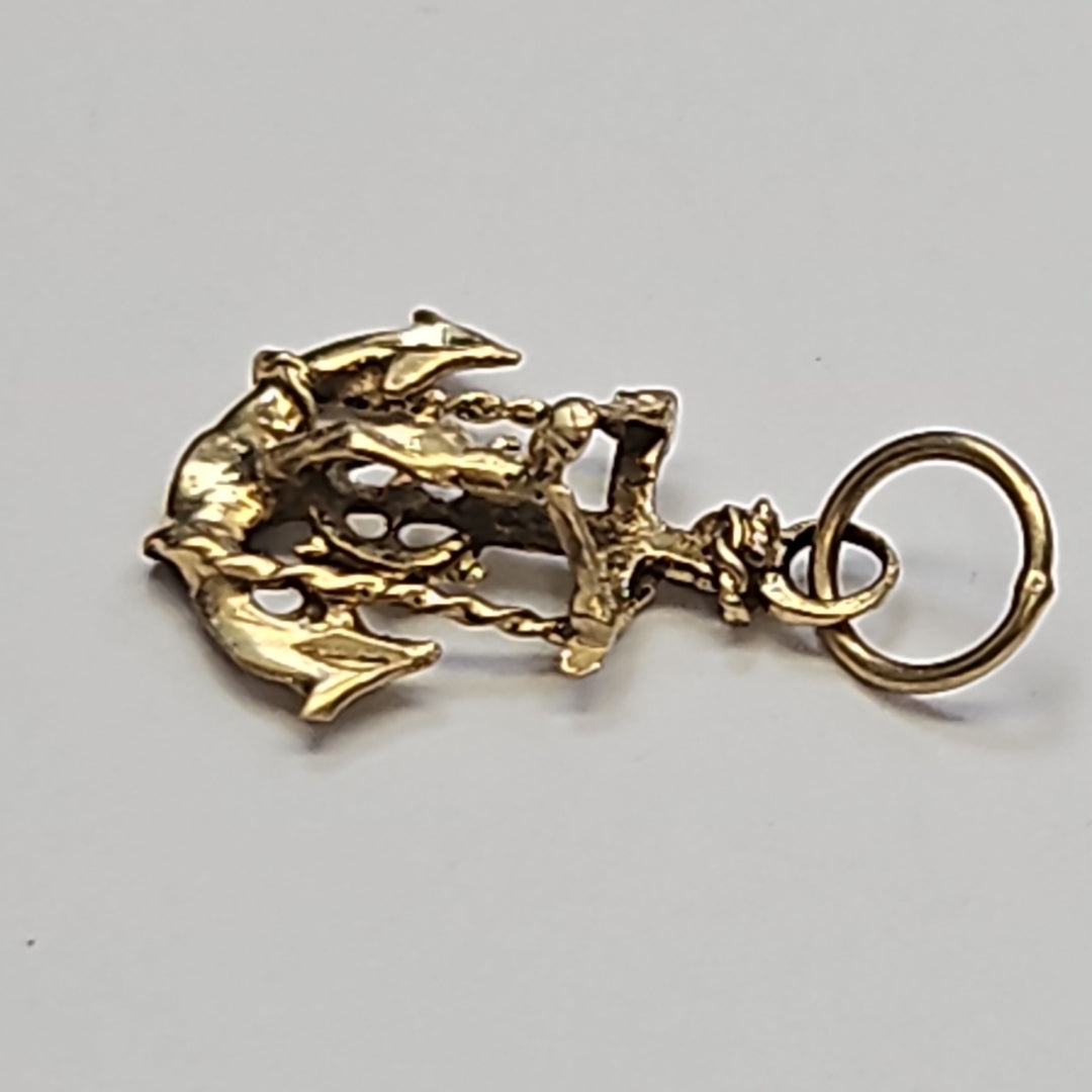 DIJE ORO 10 K 0.8 GRMS (SEMINUEVO)