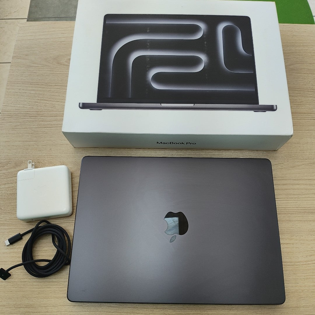 LAPTOP APPLE MACBOOK PRO 14" 2024 4.5  A3401(12 CPU/16 GPU) 1 TB SSD 24 GB RAM (SEMINUEVO)