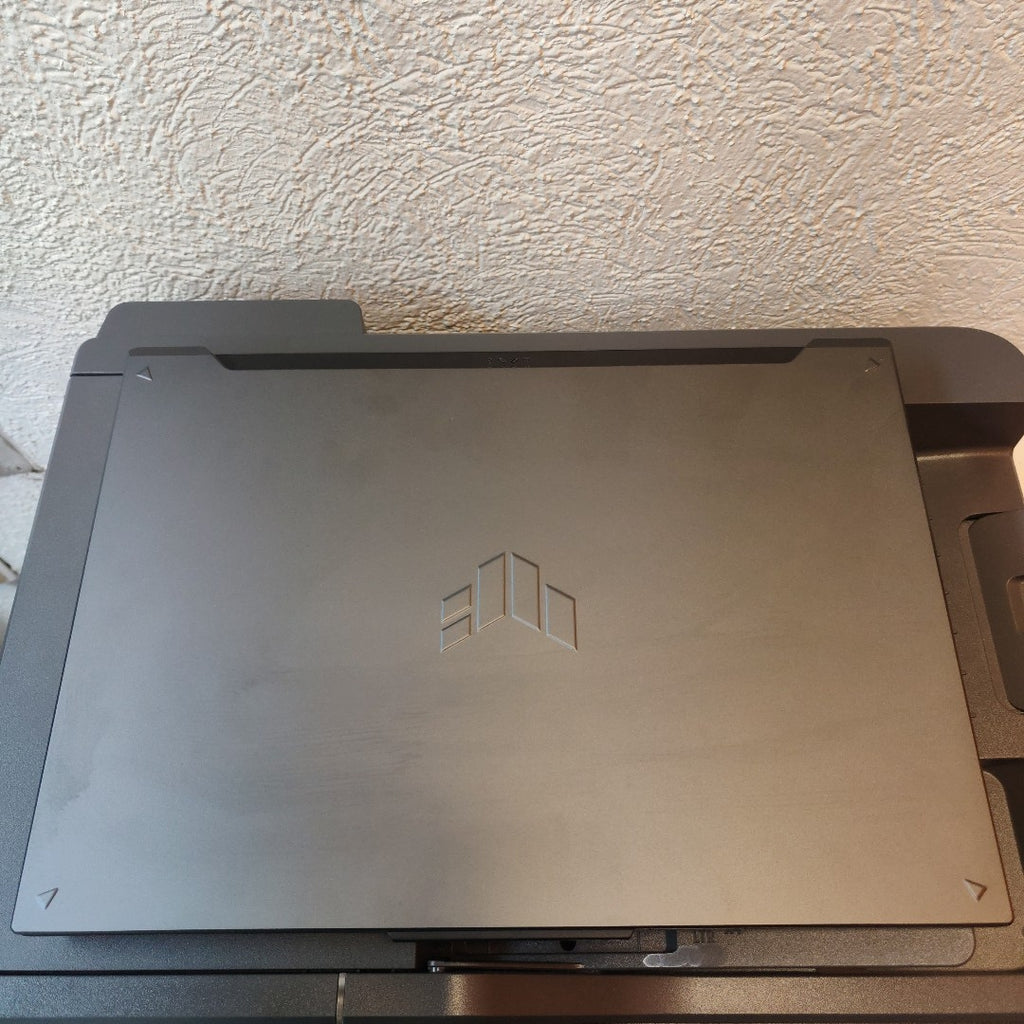 LAPTOP ASUS TUF GAMING F16 FX607VJ-RL023W (2025) 1 TB SSD 16 GB RAM (SEMINUEVO)