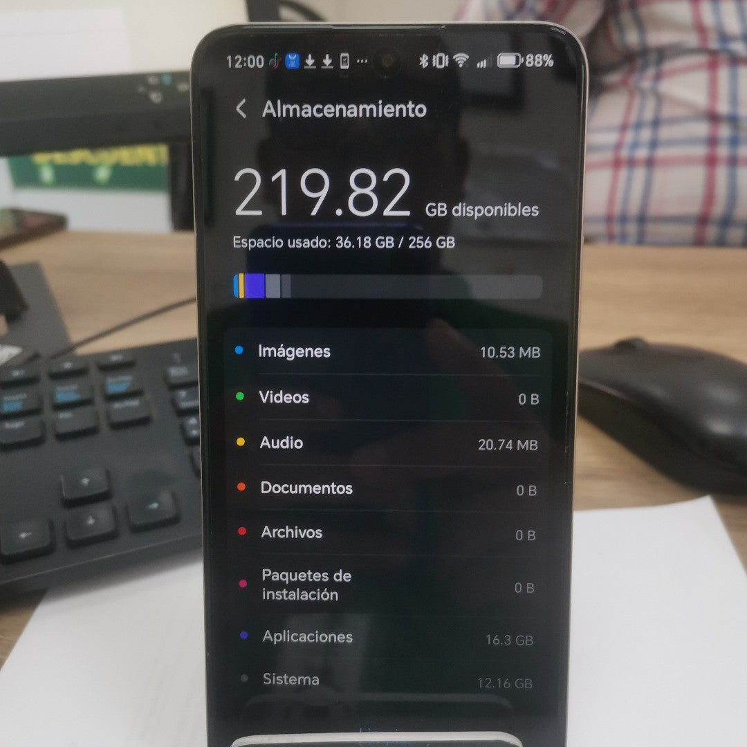 CELULAR HONOR X7D LGN-NX3 (2025) 256 GB 8 GB RAM (SEMINUEVO)