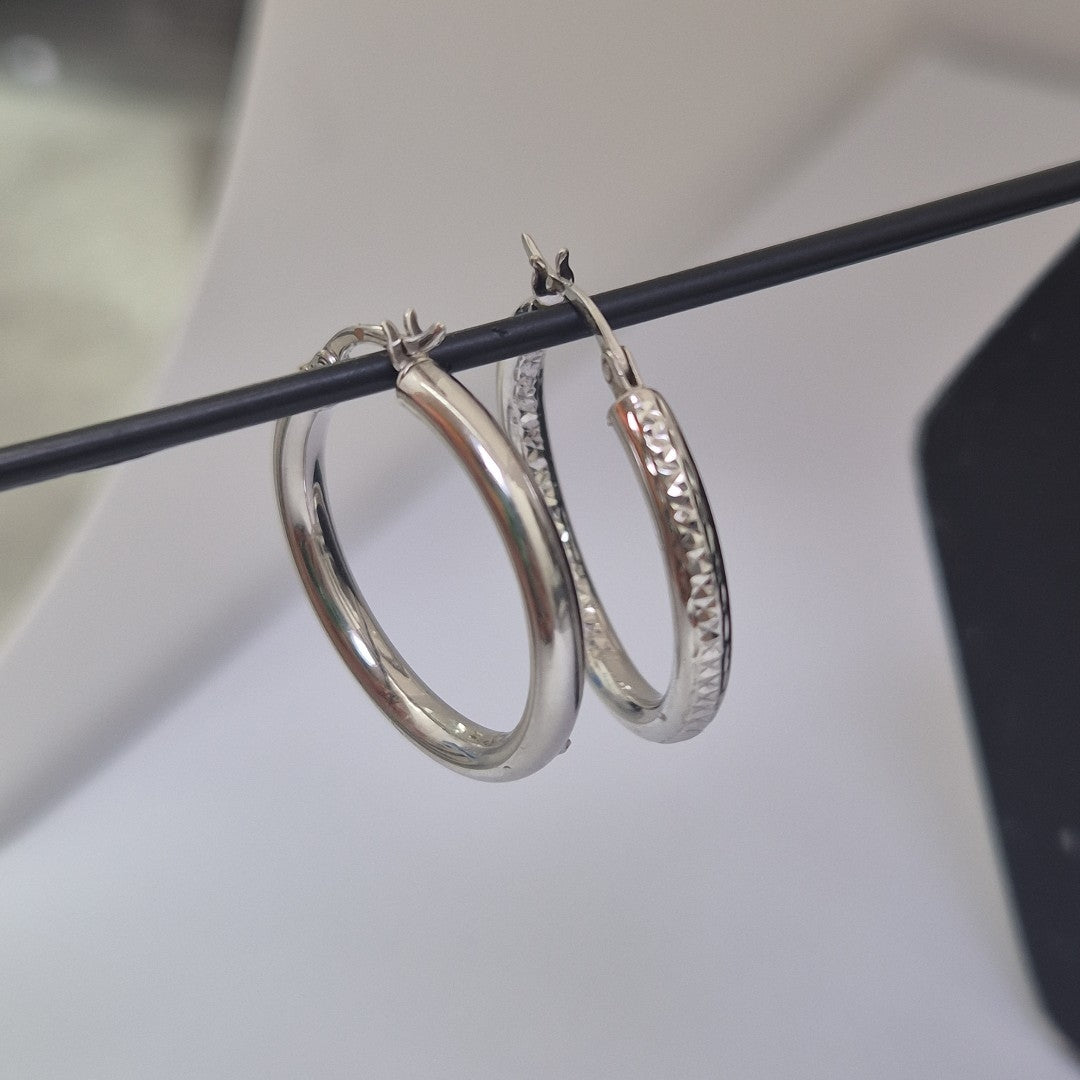 ARRACADAS PAR ORO, ORO BLANCO 14 K 2.1 GRMS (SEMINUEVO)