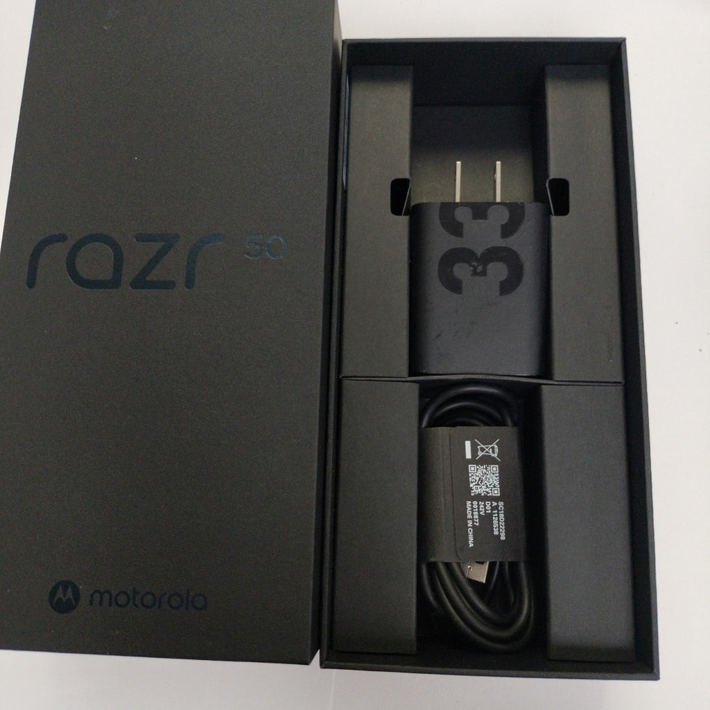 CELULAR MOTOROLA RAZR 50 5G XT2453-1 512 GB 12 GB RAM (SEMINUEVO)