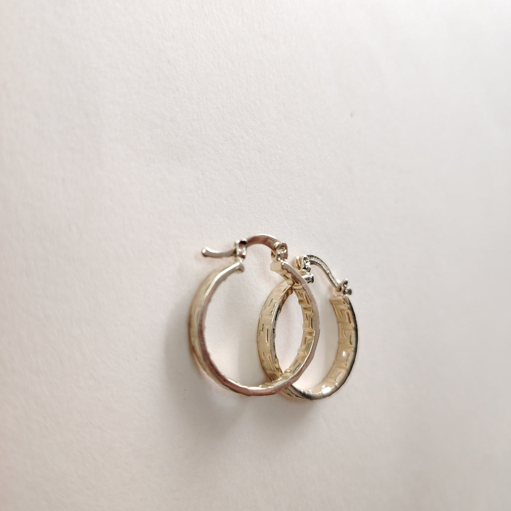 ARETES TEJIDO ARRACADAS TIPO GRECAS 14K 2 GR (NUEVO)