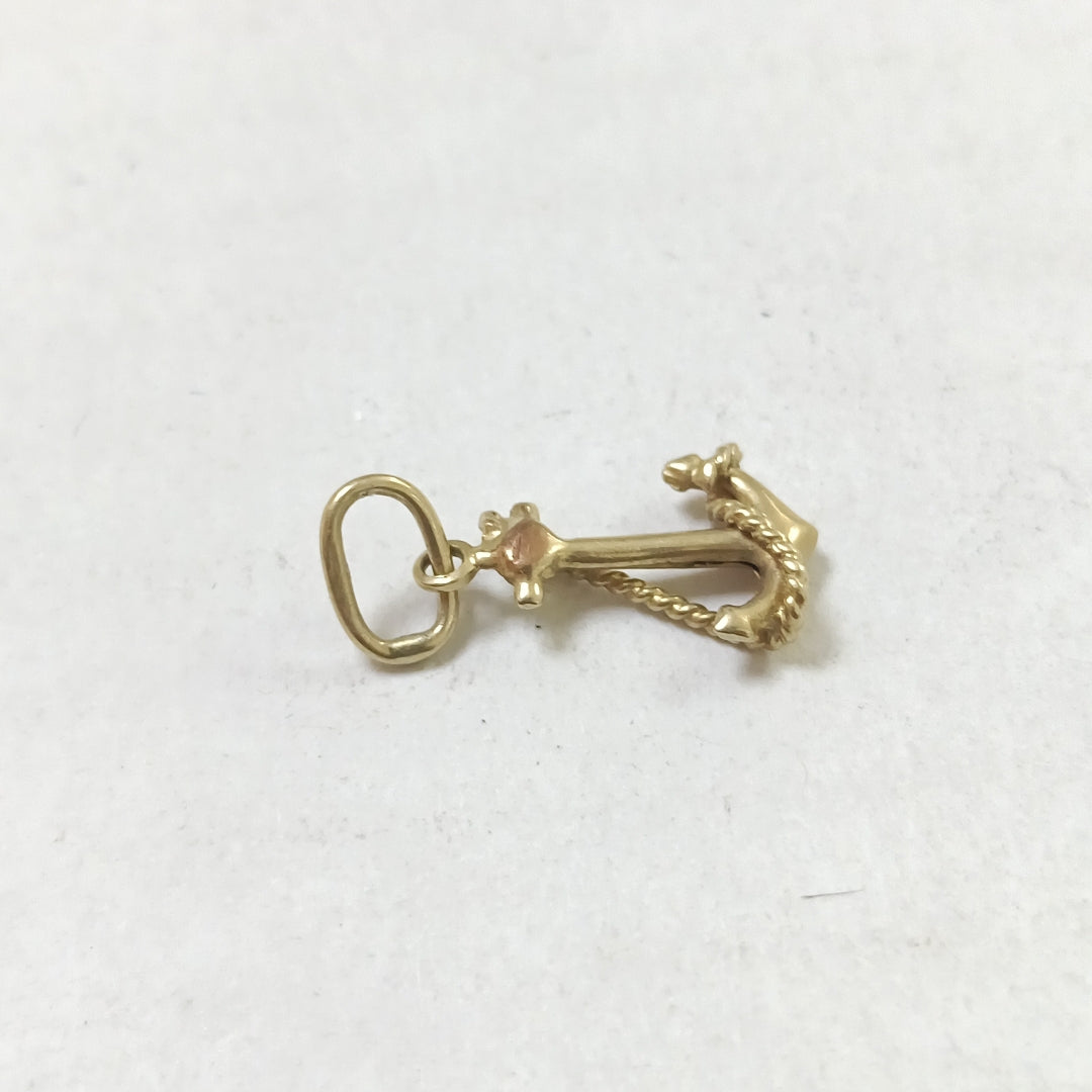 DIJE ORO 14 K 0.7 GRMS (SEMINUEVO)