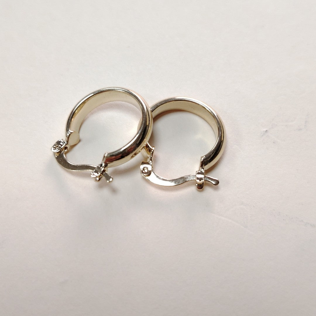 ARETES ARRACADA LISA 14K 1.7 GR (NUEVO)