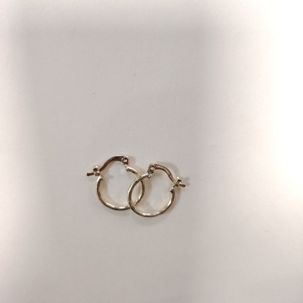 ARETES ARRACADAS ESTRIADAS 14K 1.4 GR (NUEVO)