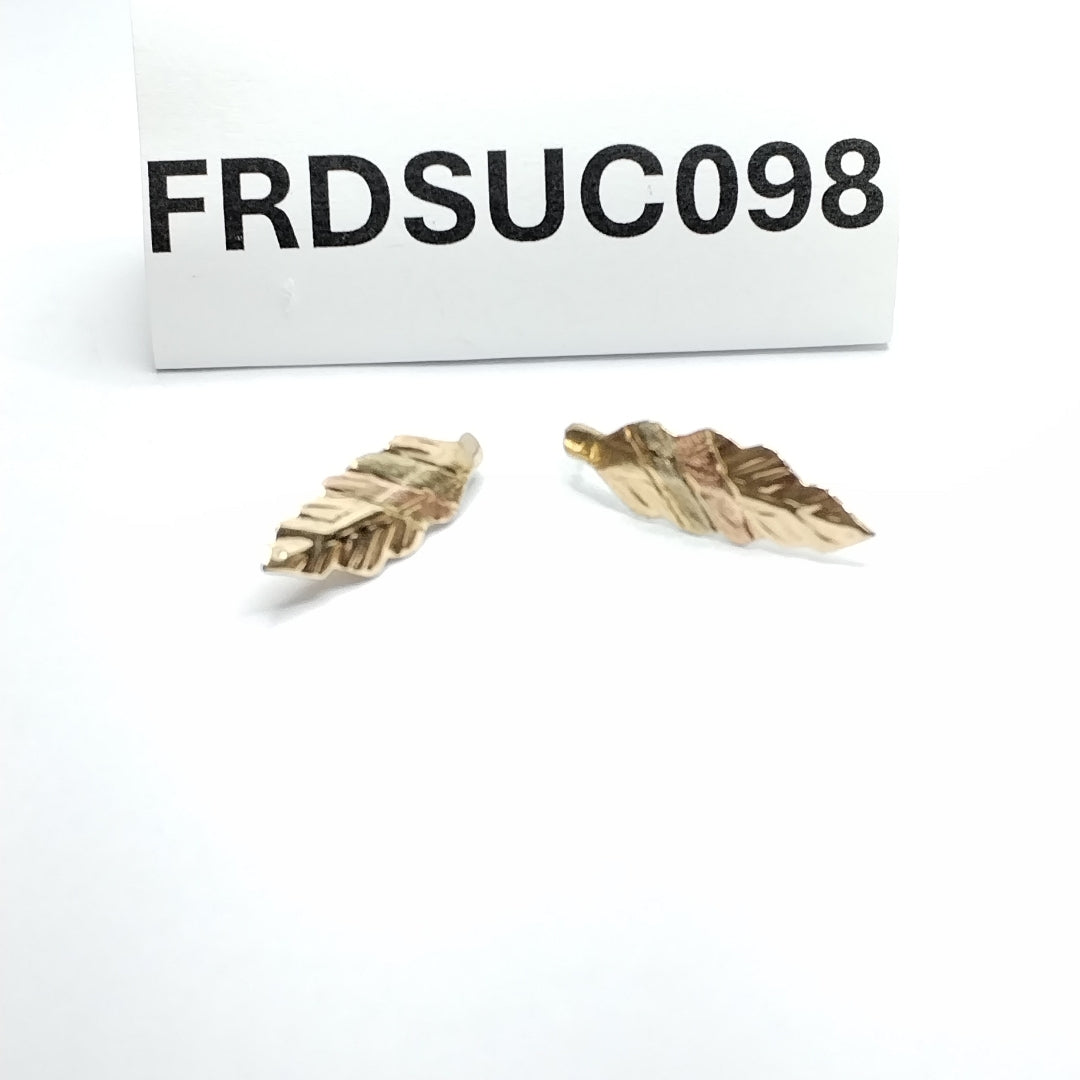 ARETES PAR ORO, ORO COMBINADO 14 K 1.4 GRMS (SEMINUEVO)