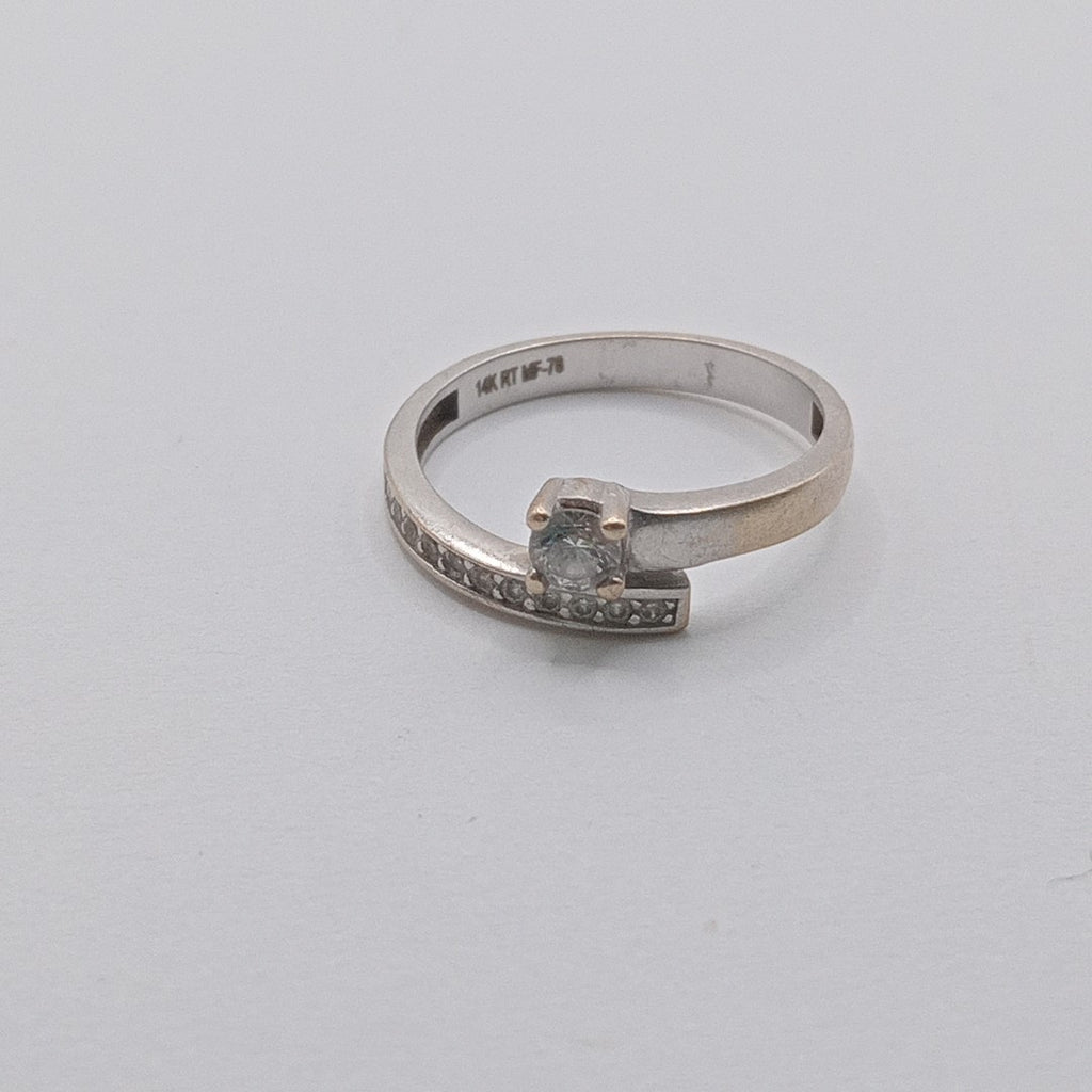 ANILLITO ORO BLANCO 14 K 2.2 GRMS (SEMINUEVO)