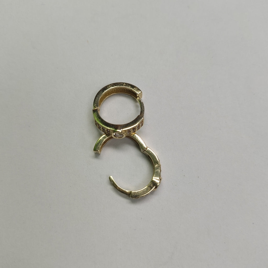 ARETES ARRACADAS C CIRCONIAS 10K 2.7 GR (NUEVO)