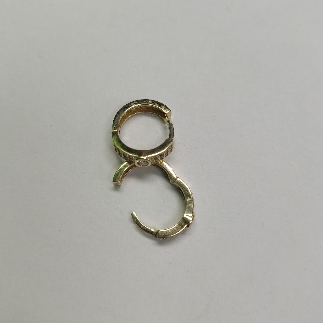 ARETES ARRACADAS C CIRCONIAS 10K 2.7 GR (NUEVO)