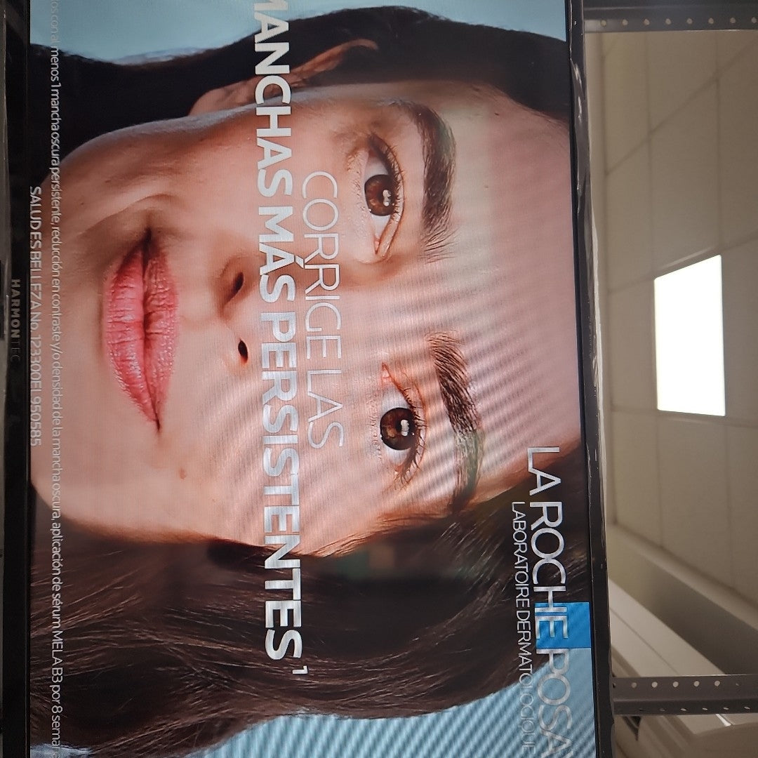 PANTALLA SAMSUNG QN32LS03CBF (2023) 32" QLED 4K (SEMINUEVO)