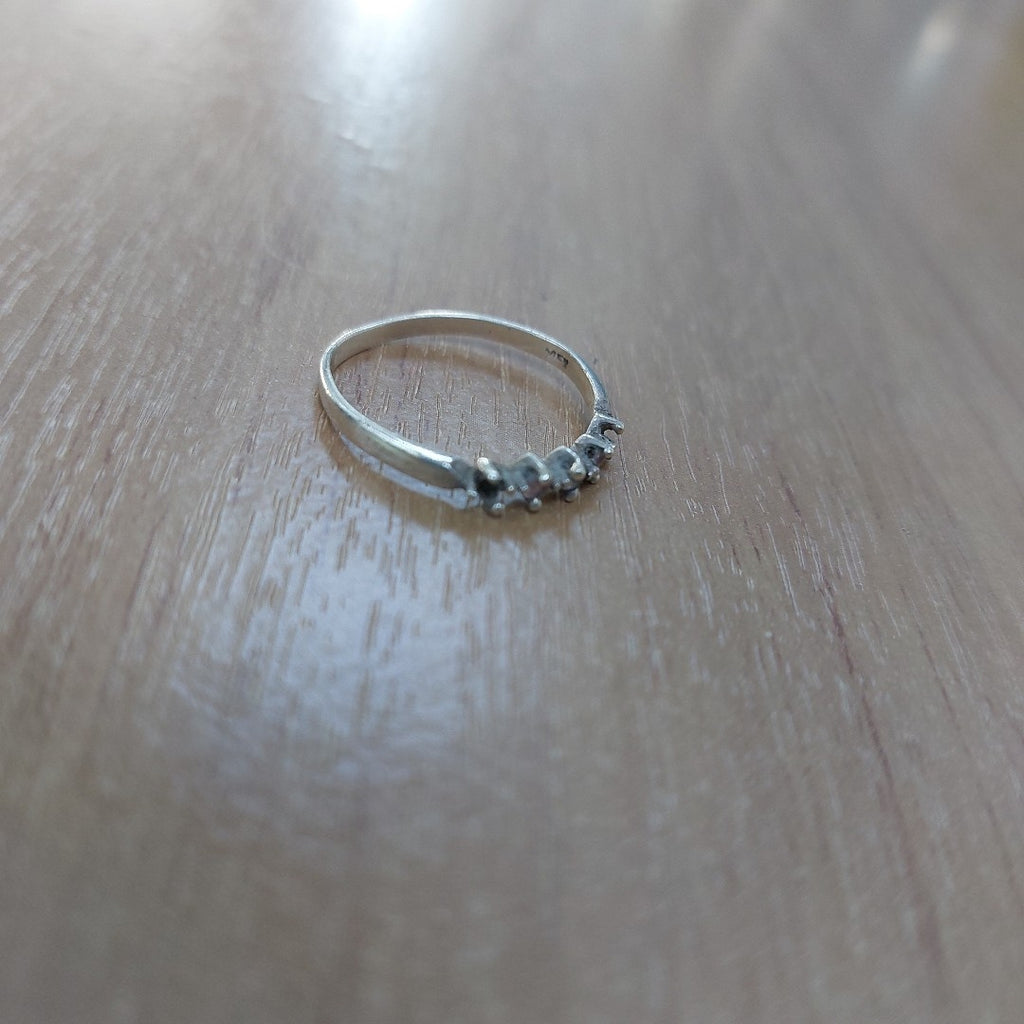 ANILLITO PLATA 1.1 GRMS (SEMINUEVO)