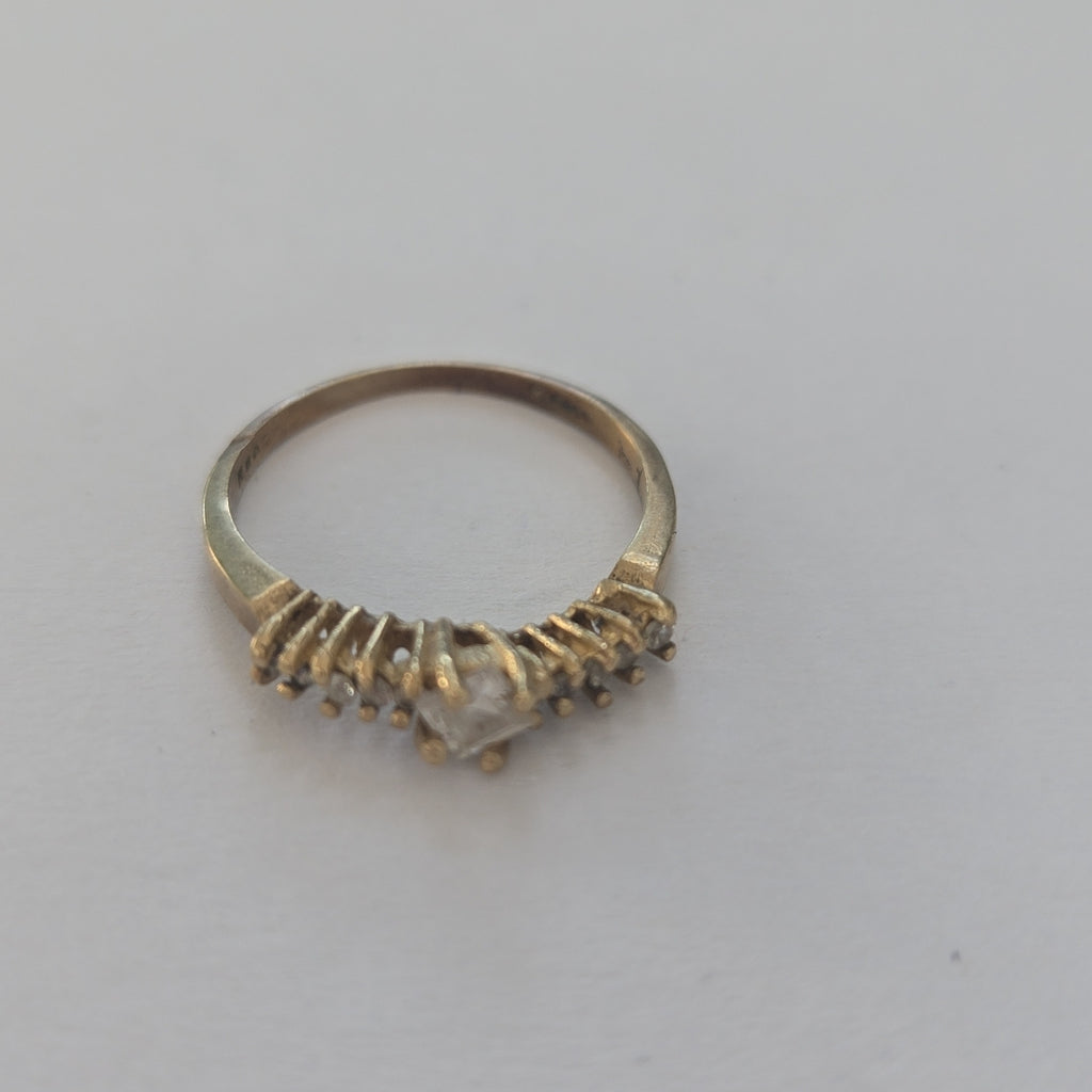 ANILLO ORO 10 K 1.4 GRMS (SEMINUEVO)