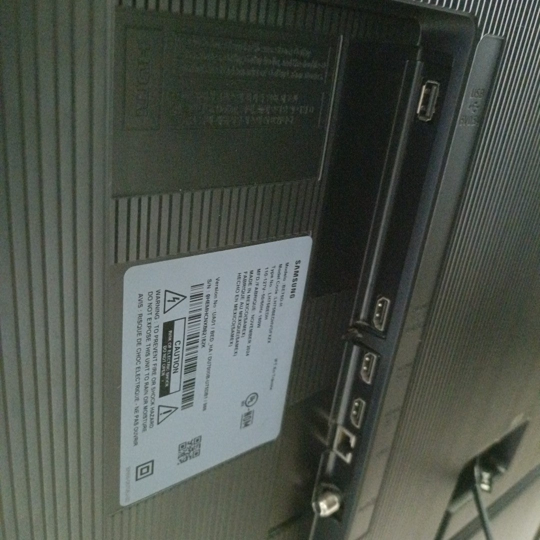 PANTALLA SAMSUNG BE75D-H (2024) 75" LED UHD 4K (SEMINUEVO)