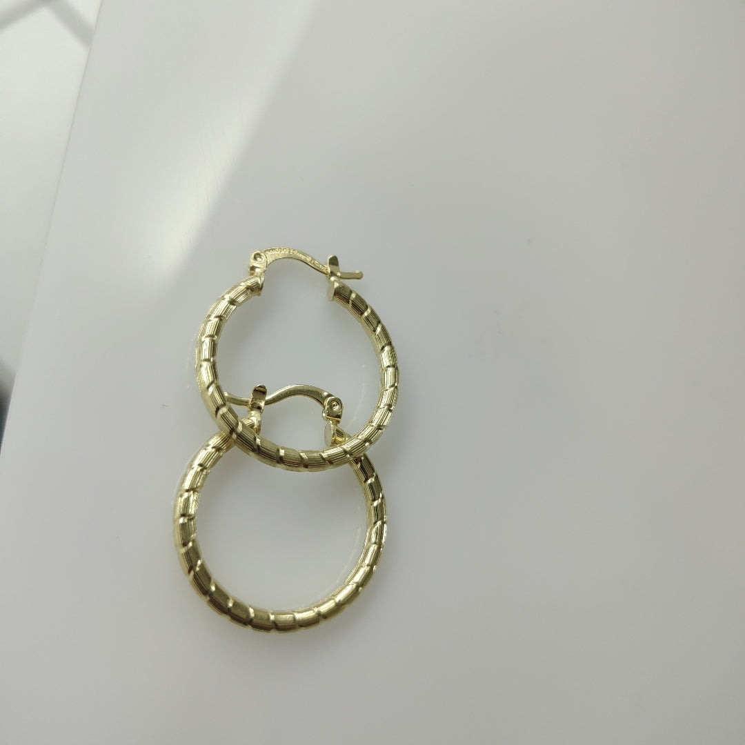 ARETES ARRACADAS LABRADAS 14K 3.3 GR (NUEVO)