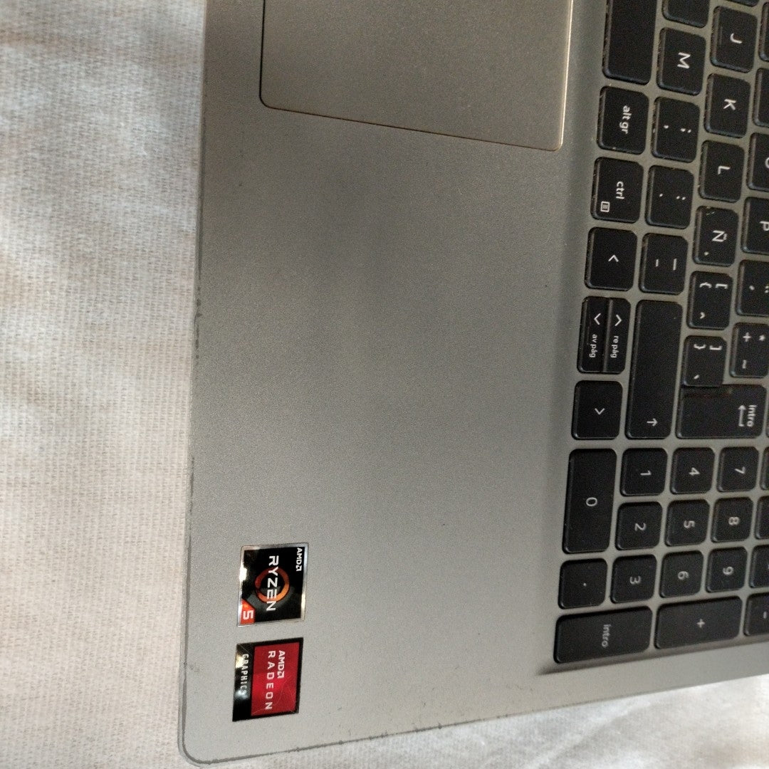 LAPTOP DELL INSPIRON 15 3515 (2022) 256 GB SSD 8 GB RAM (SEMINUEVO)