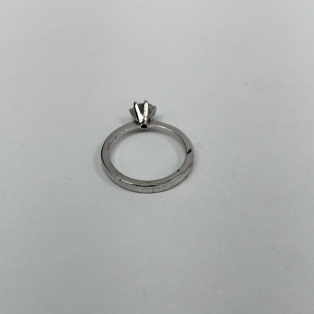 ANILLITO ORO BLANCO 14 K 3,30 GRMS (SEMINUEVO)