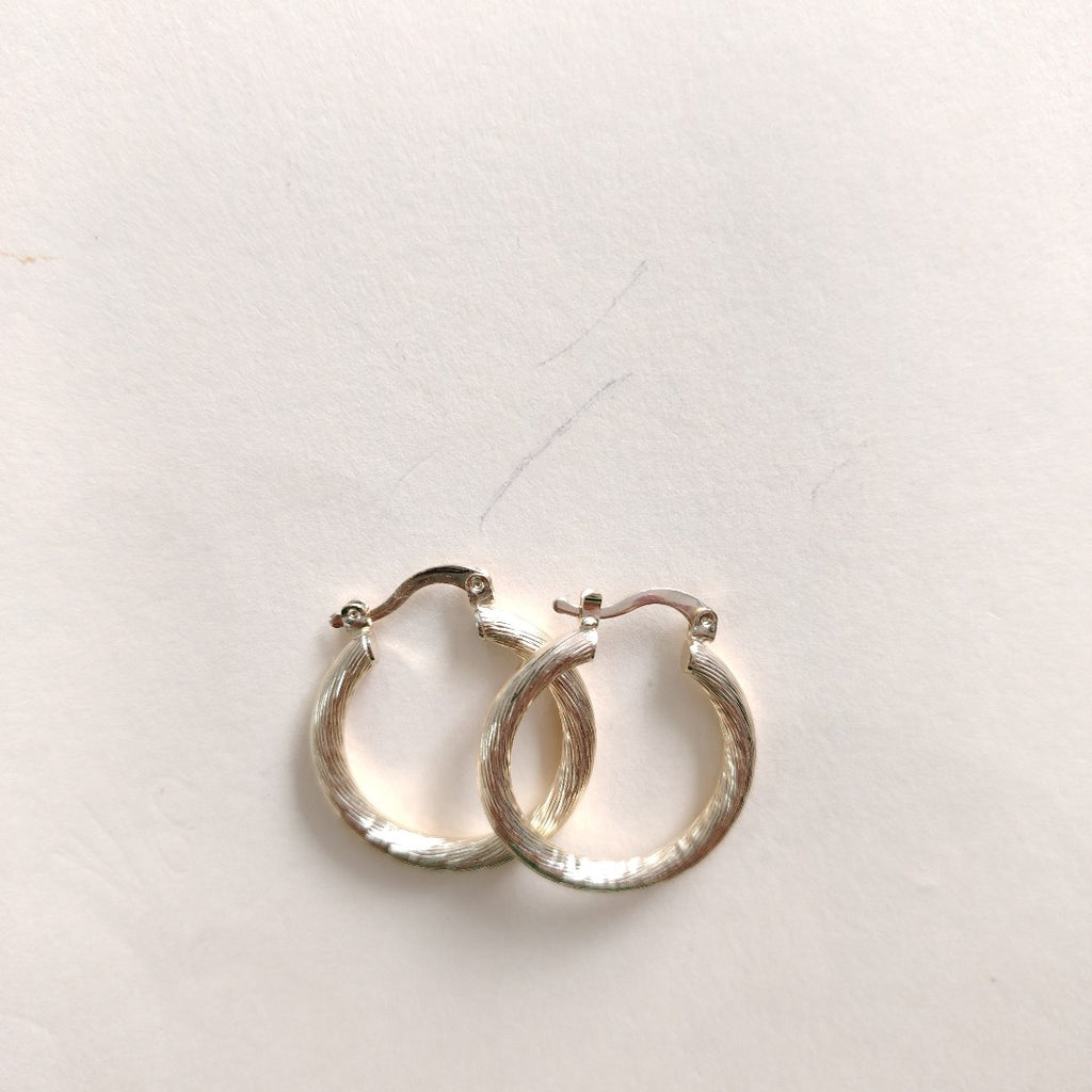 ARETES TEJIDO ARRACADAS ASTRIADAS 14K 2.9 GR (NUEVO)