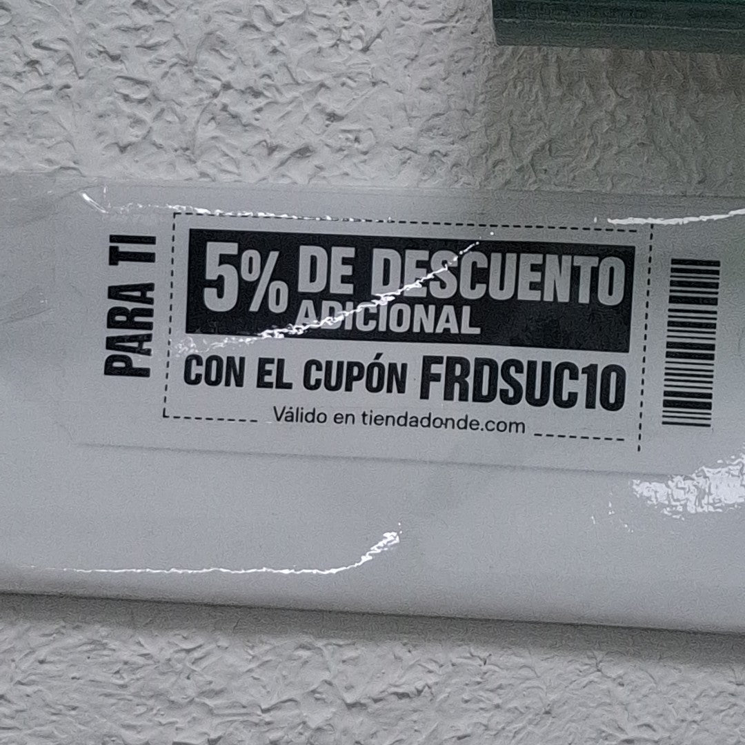 DIJE TEJIDO HOJAS CON CIRCONIAS 14K 0.9 GR (NUEVO)