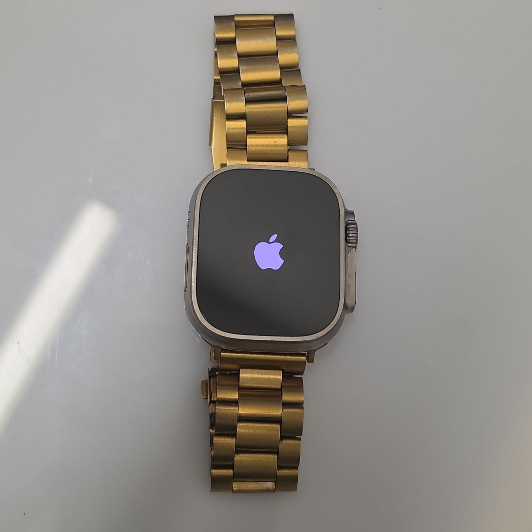 SMARTWATCH APPLE ULTRA TITANIO A2622 49 MM GPS + CELULAR (SEMINUEVO)