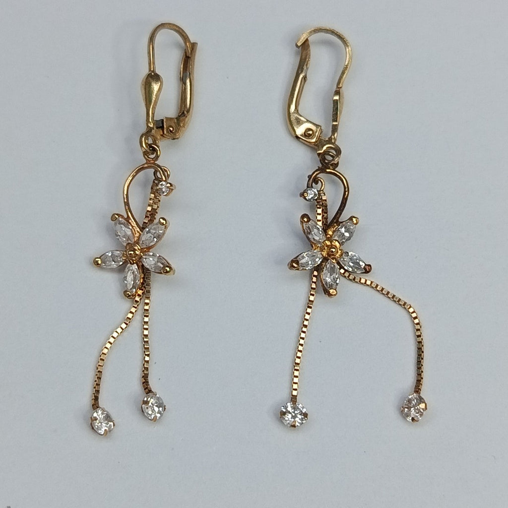 ARETES PAR ORO 14 K 2.7 GRMS (SEMINUEVO)