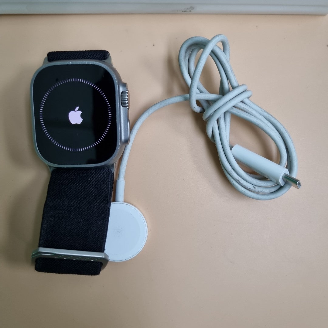 SMARTWATCH APPLE ULTRA 2 TITANIO A2986 49 MM GPS + CELULAR (SEMINUEVO)