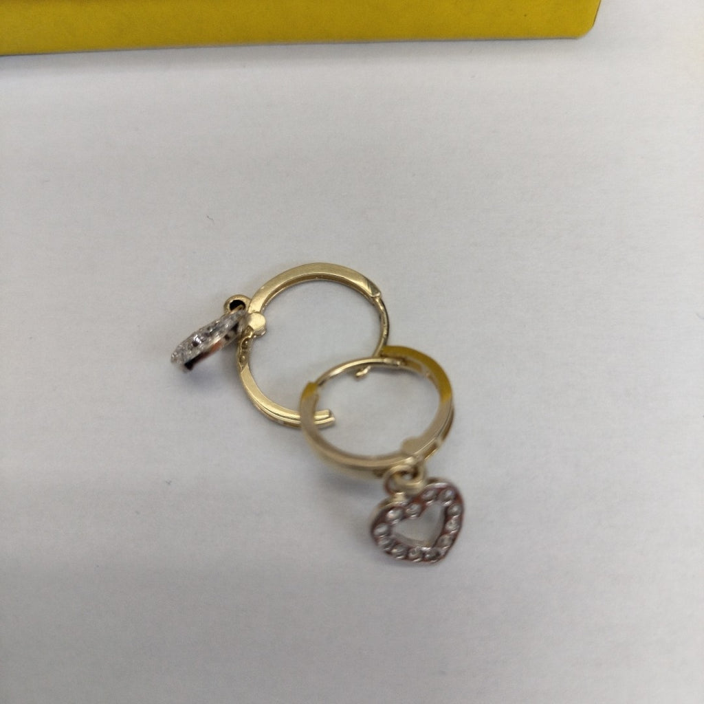 ARETES HUGGIES CON DIJE CORAZON Y CIRCONIAS 14K 2.1 GR (NUEVO)
