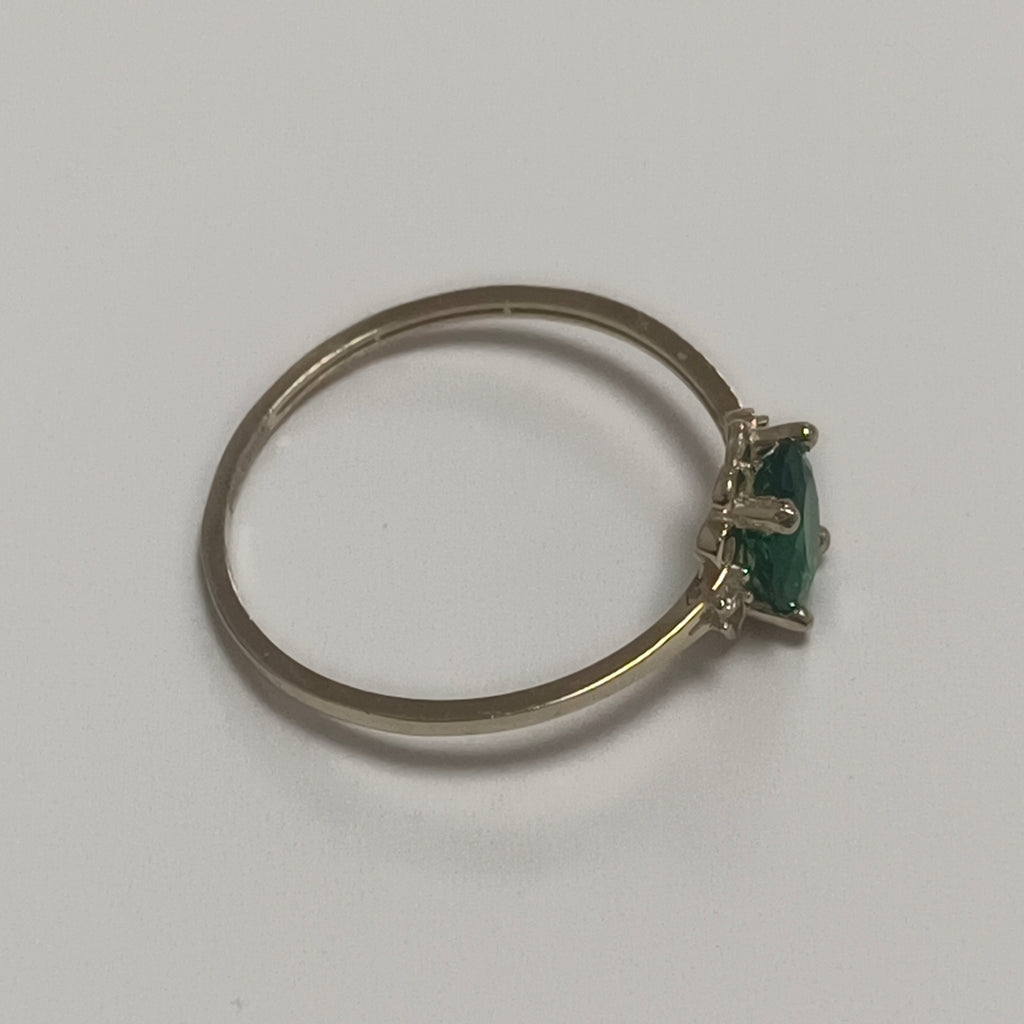 ANILLOS CON CIRCONIAS Y PIEDRA DE COLOR VERDE 14K TALLA 9 1 GR (NUEVO)