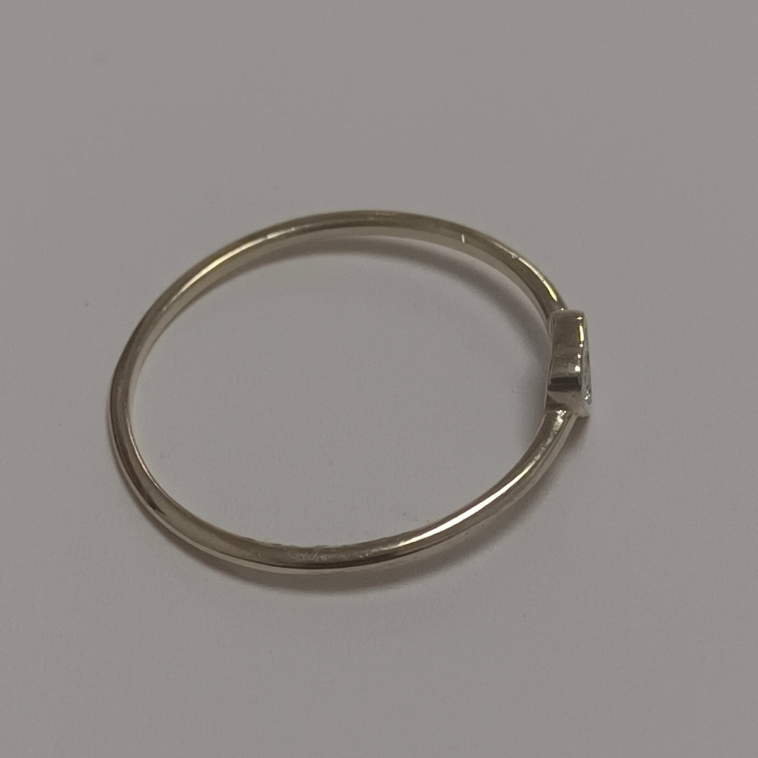 ANILLO ANILLITO CORAZON C CIRCONIA 14K 8 TALLA 0.9 GR (NUEVO)