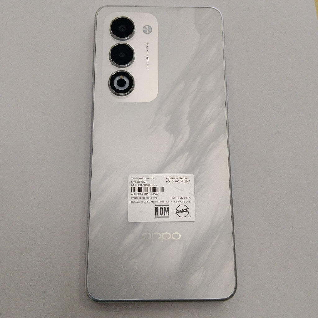 CELULAR OPPO A5 CPH2727 (2025) 256 GB 4 GB RAM (SEMINUEVO)