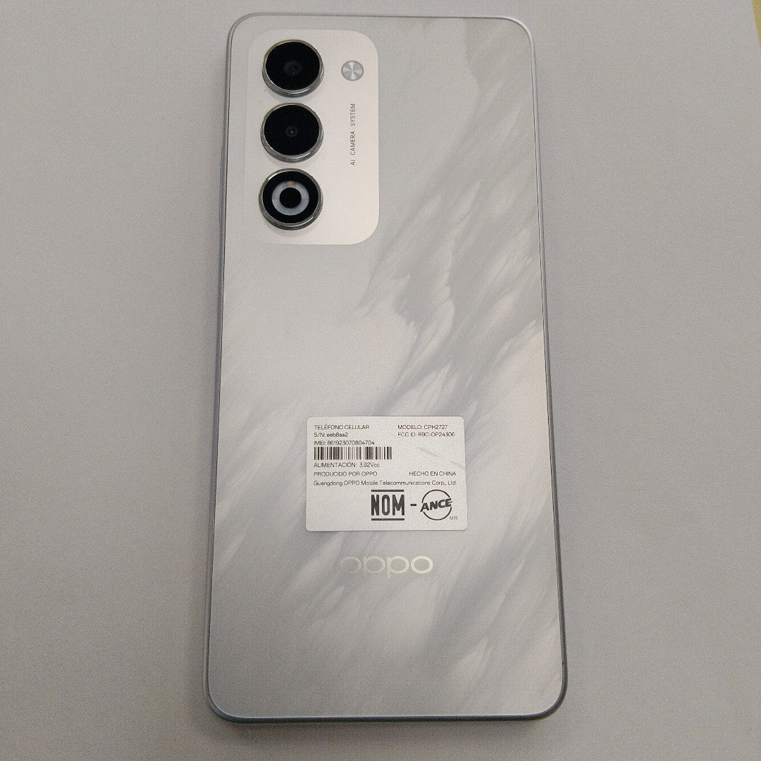 CELULAR OPPO A5 CPH2727 (2025) 256 GB 4 GB RAM (SEMINUEVO)