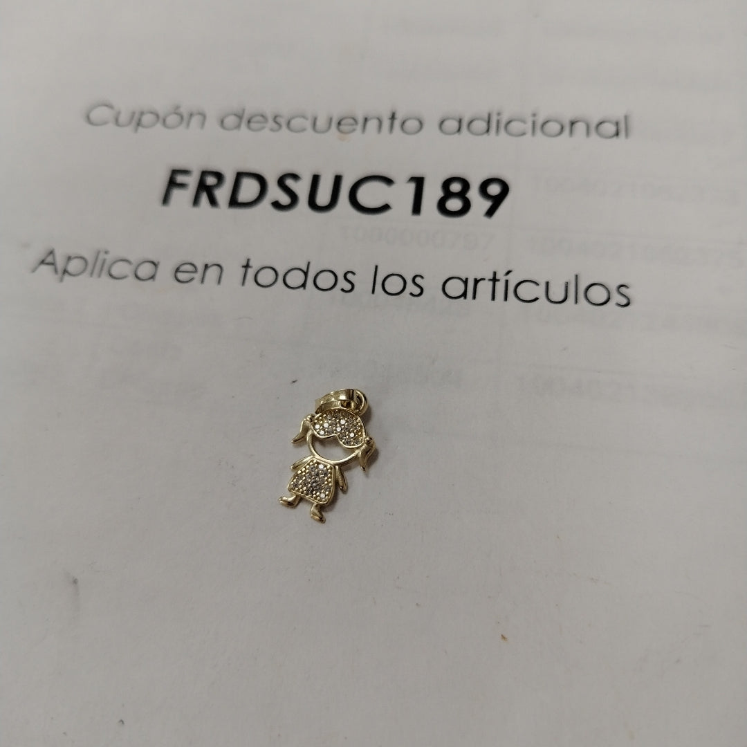 DIJE TEJIDO NIÑA CON CIRCONIAS 14K 0.9 GR (NUEVO)
