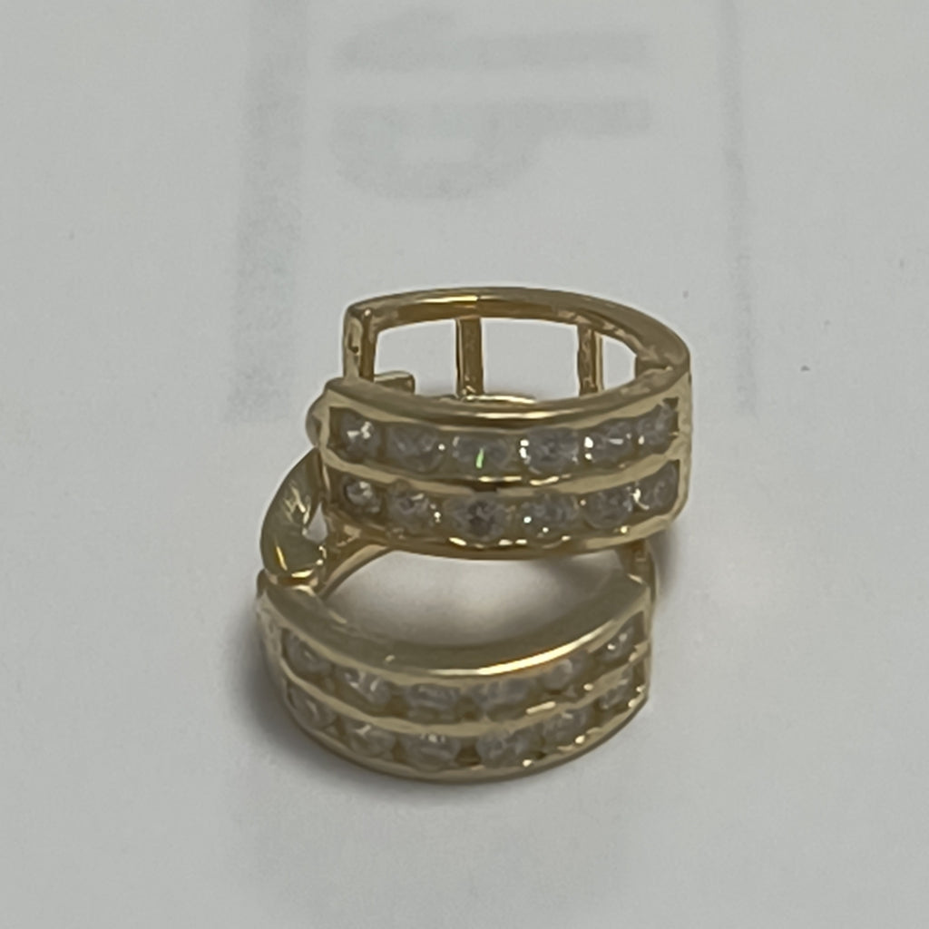 ARETES HUGGIES C CIRCONIAS 14K 1.7 GR (NUEVO)
