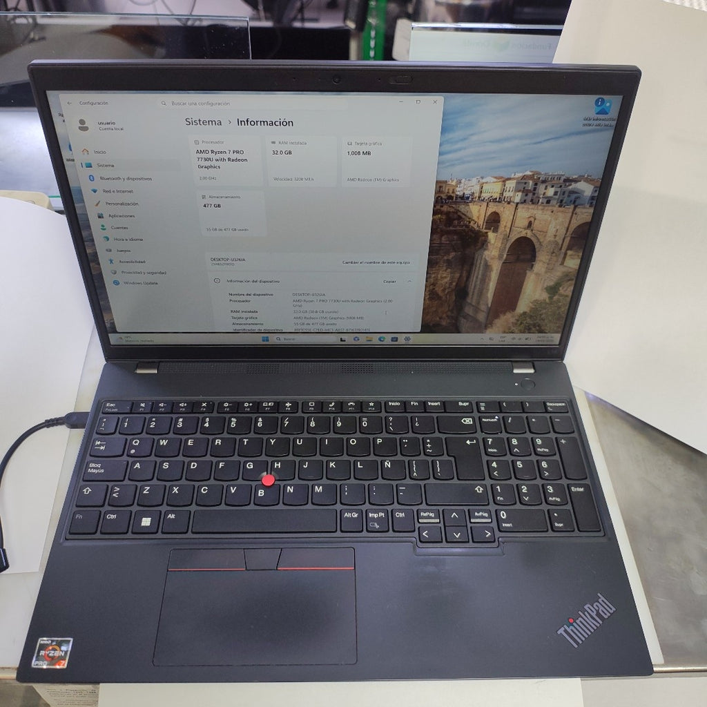 LAPTOP LENOVO THINKPAD L15 GEN 4 (2024) 512 GB SSD 32 GB RAM (SEMINUEVO)