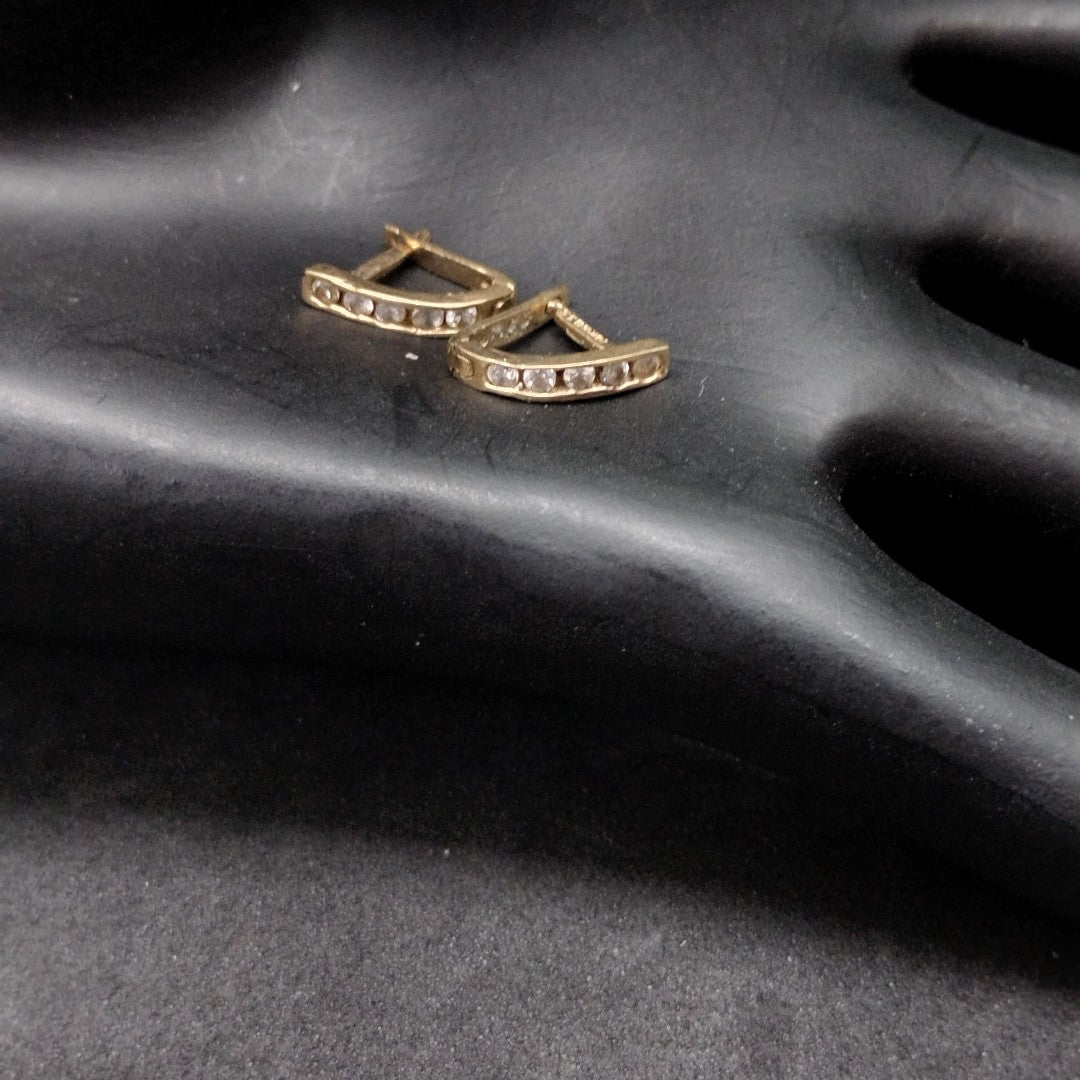 ARETES PAR ORO 10 K 0.9 GRMS (SEMINUEVO)