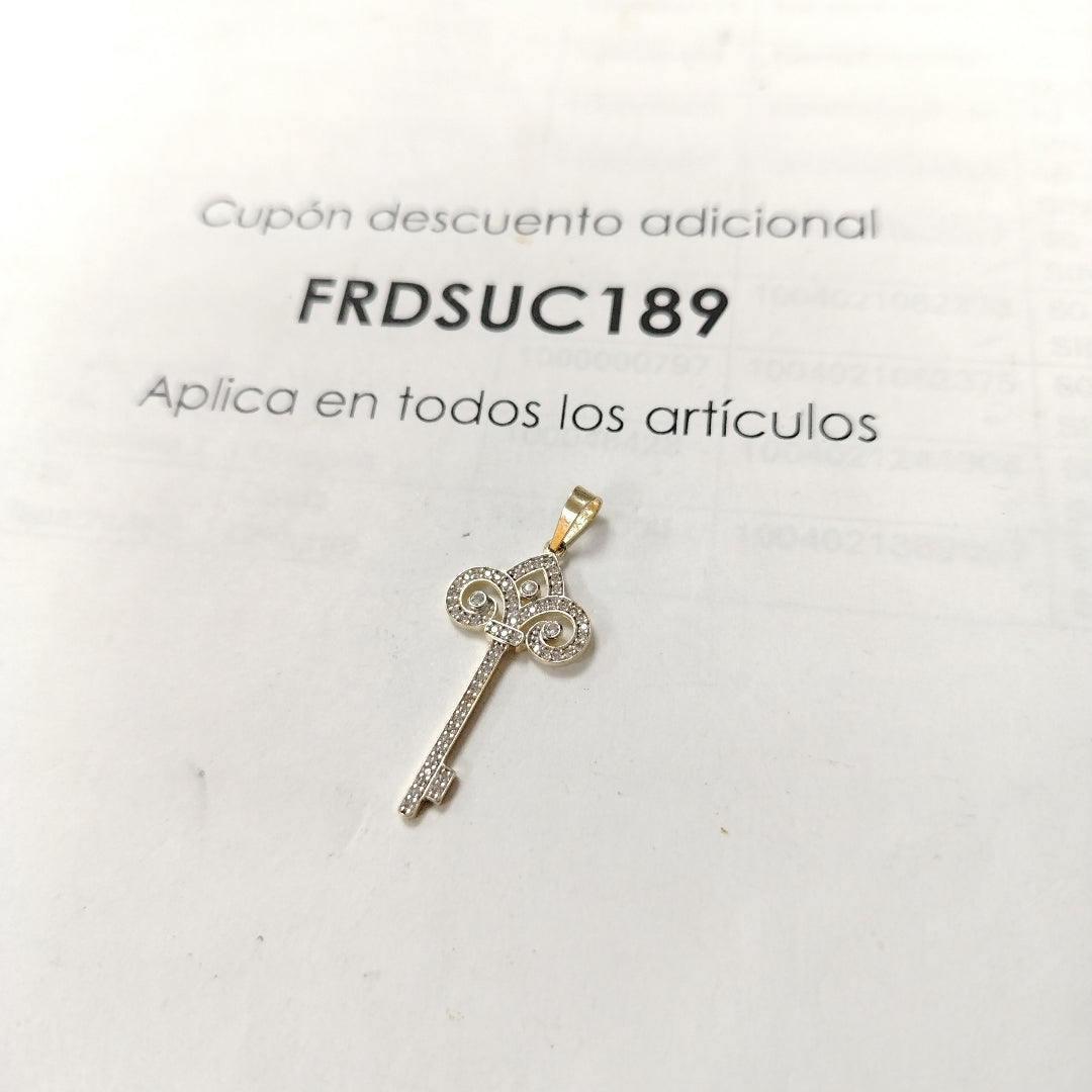 DIJE LLAVE C CIRCONIAS 14K 1.6 GR (NUEVO)