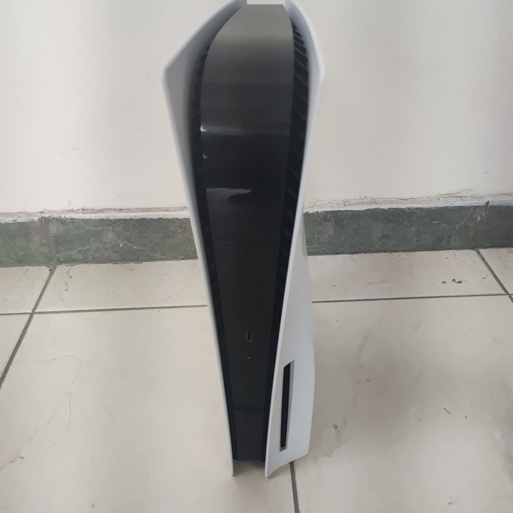 CONSOLA DE VIDEOJUEGO SONY PS5 PRO 2 TB (SEMINUEVO)