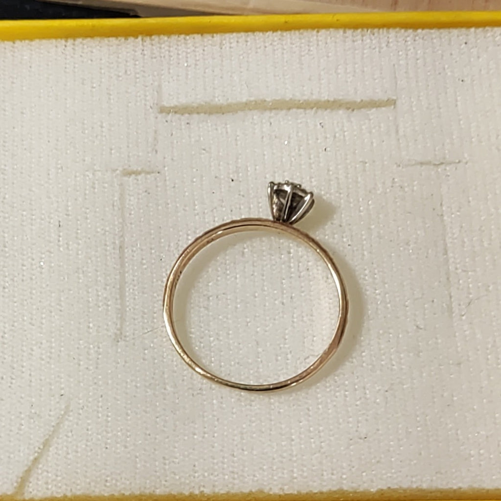 SOLITARIO ORO 10 K 1,60 GRMS (SEMINUEVO)
