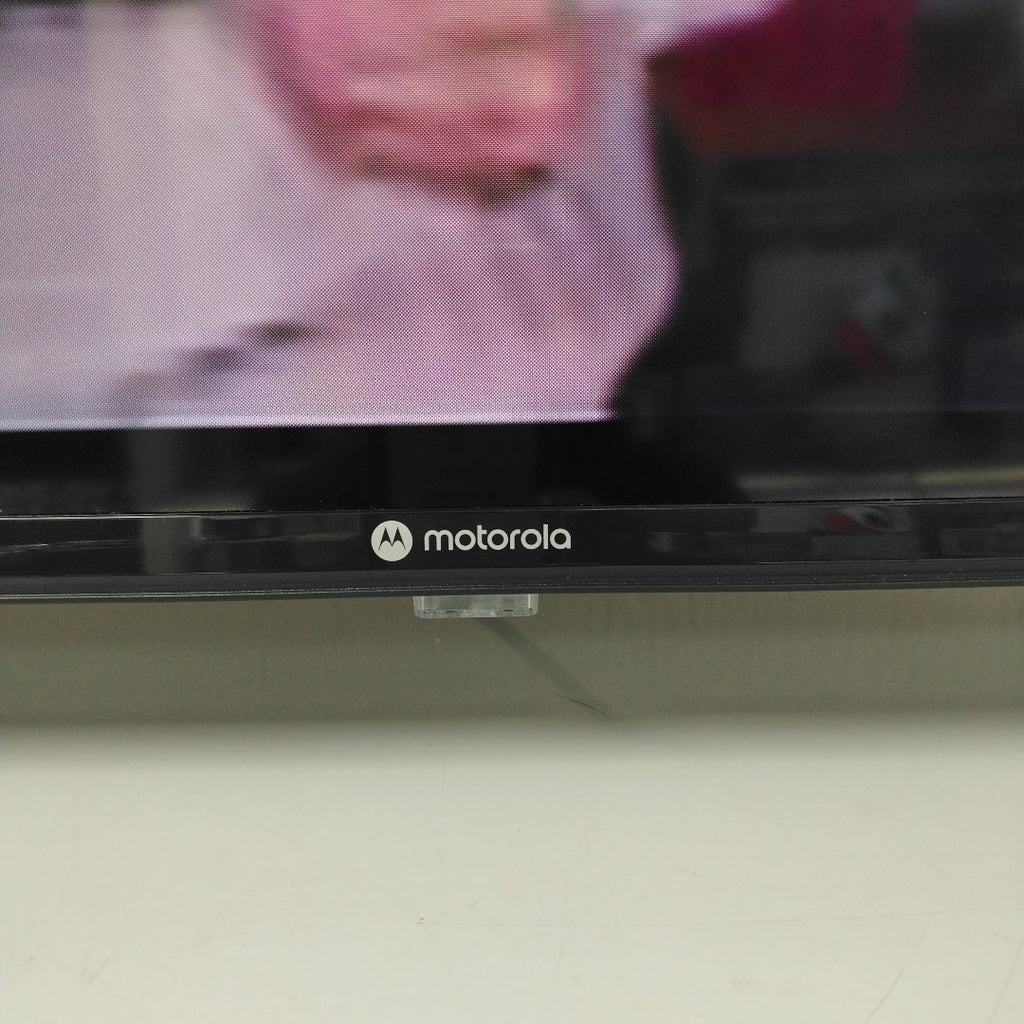 PANTALLA MOTOROLA MOT58NUQE05 (2025) 58" LED 4K (SEMINUEVO)