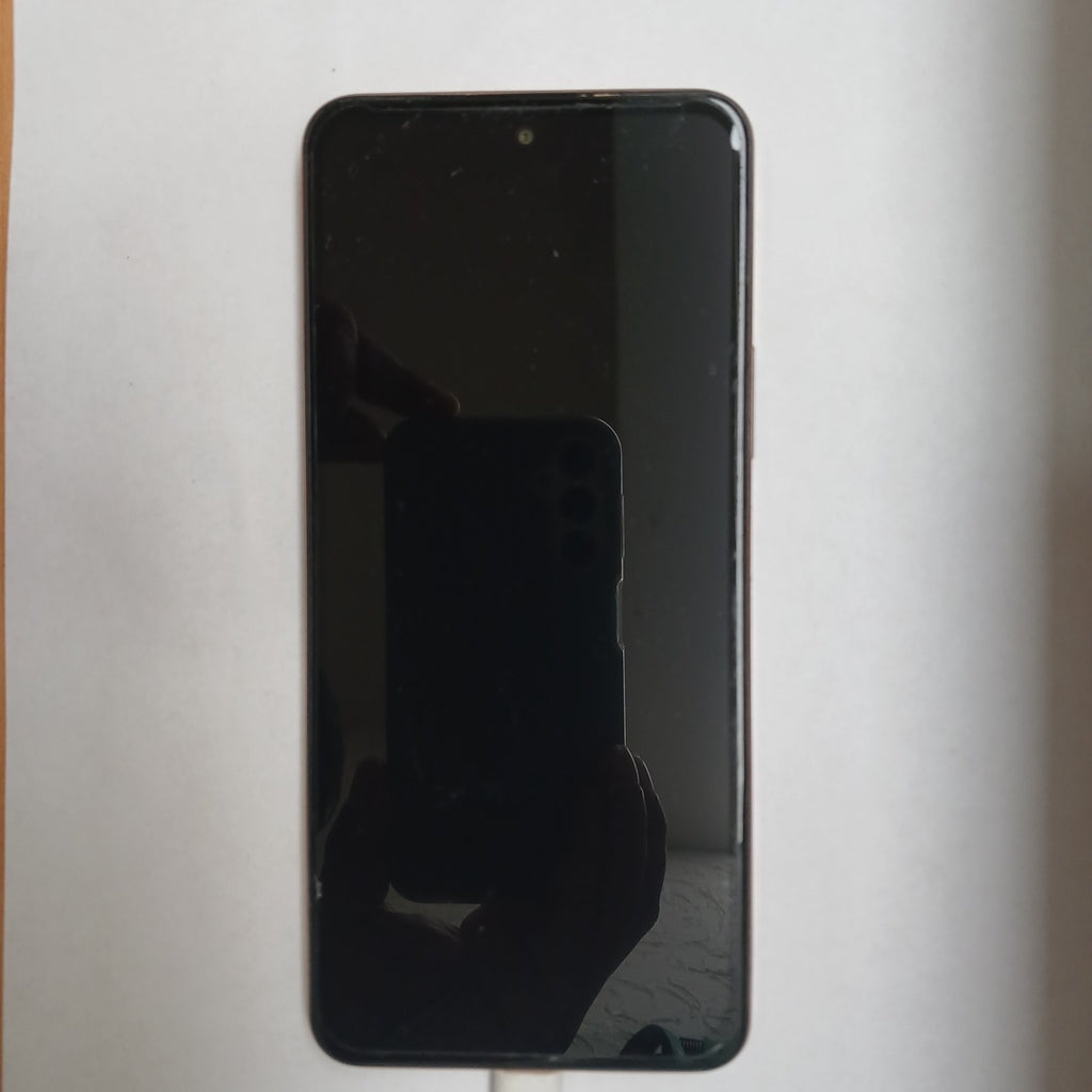 CELULAR VIVO Y28 V2352 256 GB 8 GB RAM (SEMINUEVO)