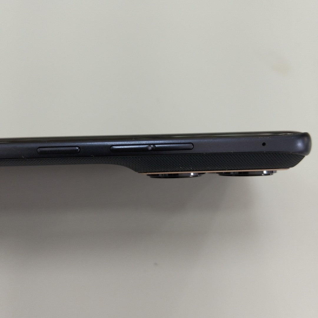 CELULAR MOTOROLA EDGE 70 FUSION XT2605-3 (2026) 256 GB 8 GB RAM (SEMINUEVO)