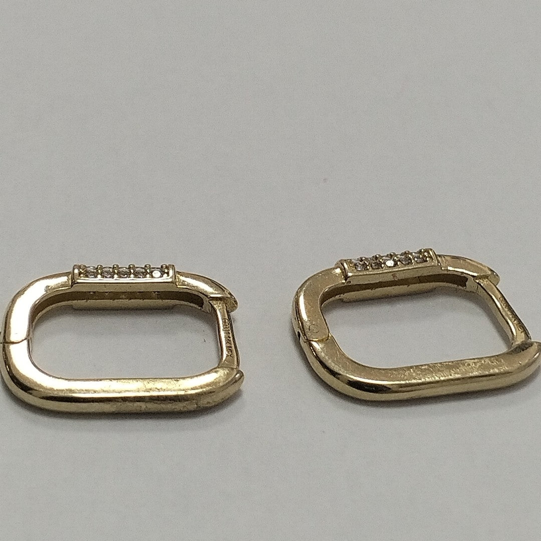 ARETES HUGGIES OVALADA C CIRCONIAS 14K 2.4 GR (NUEVO)